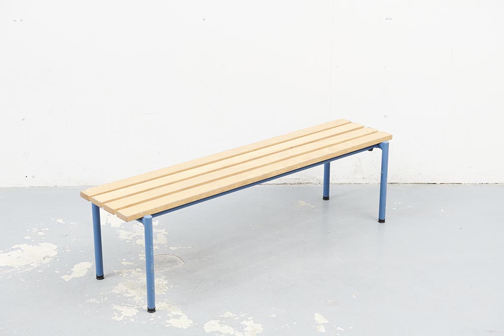Banc d'école hêtre et bleu Cartel de Belleville