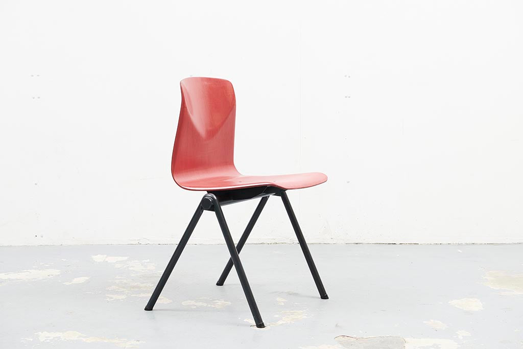 Chaise vintage Galvanitas S30 colorée et gris anthracite