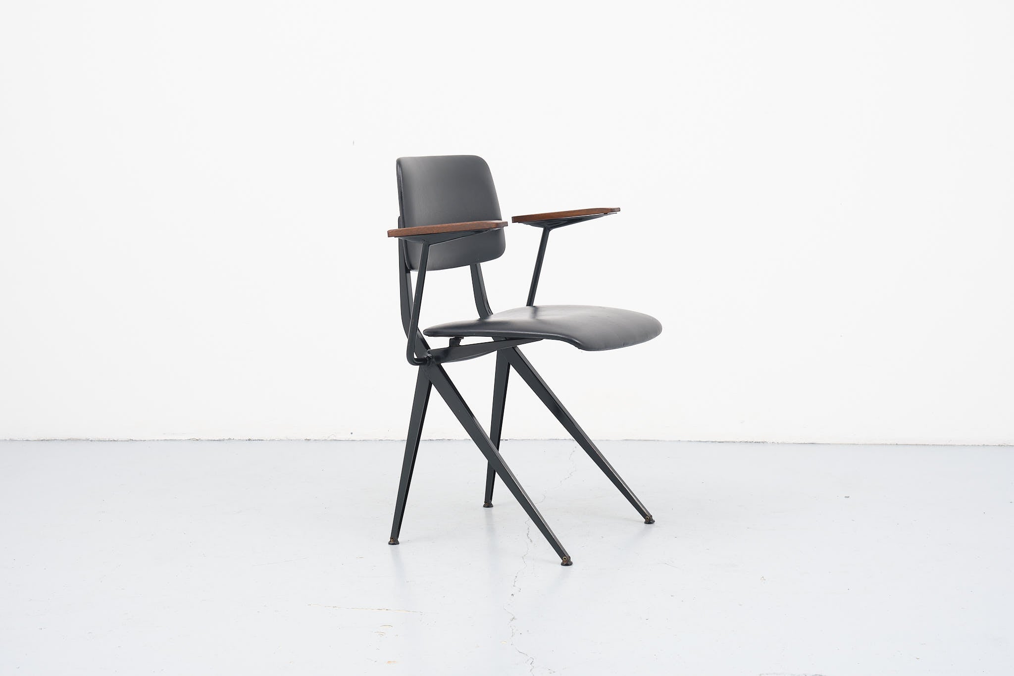 Chaise Marko S202 Spinstoel Accoudoirs noir