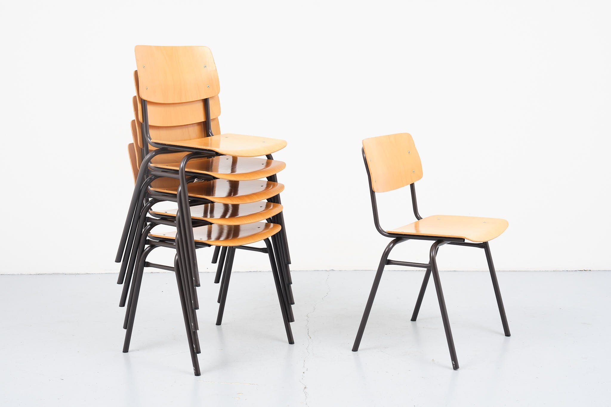 Chaise vintage Ahrend hêtre et gris chaud