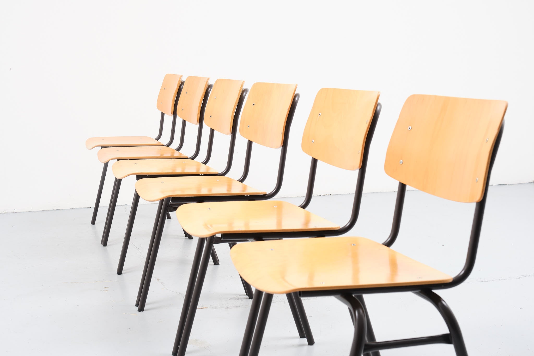 Chaise vintage Ahrend hêtre et gris chaud