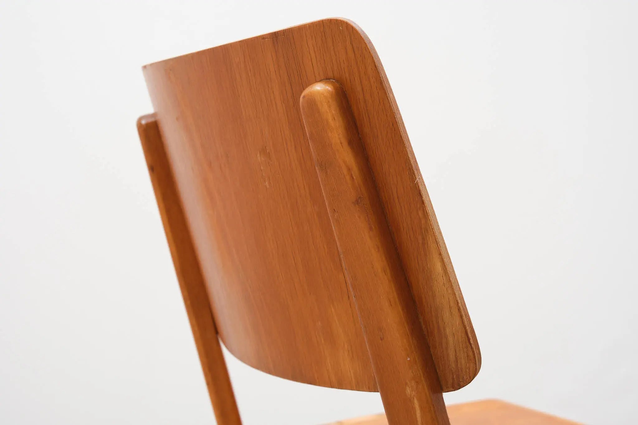 Chaise bistrot en bois Allemande chêne Cartel de Belleville
