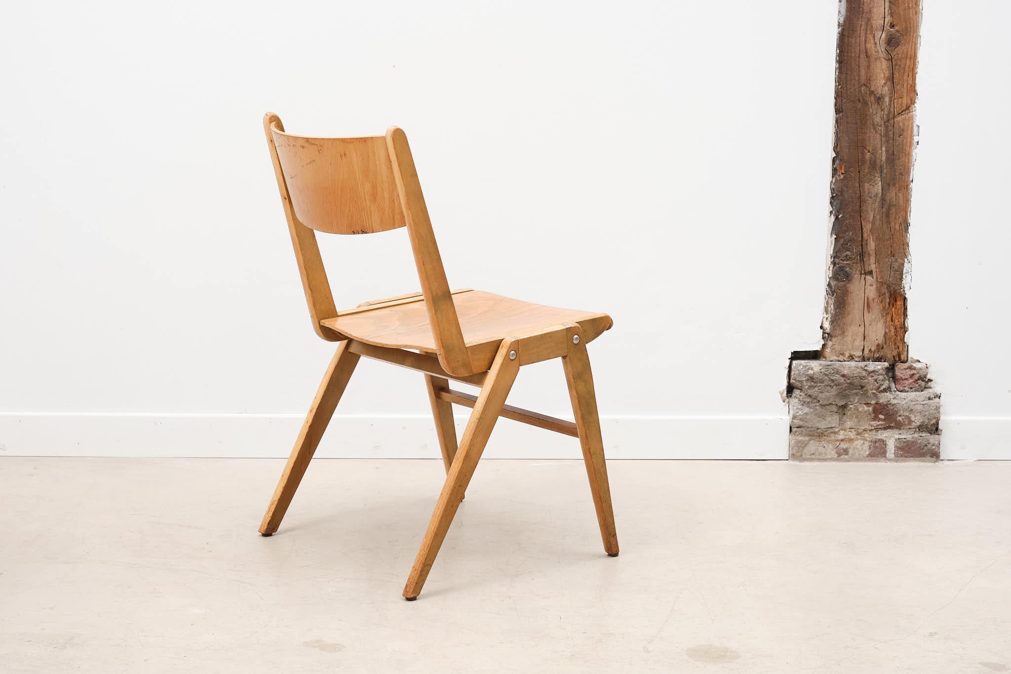 Chaise style scandinave hêtre
