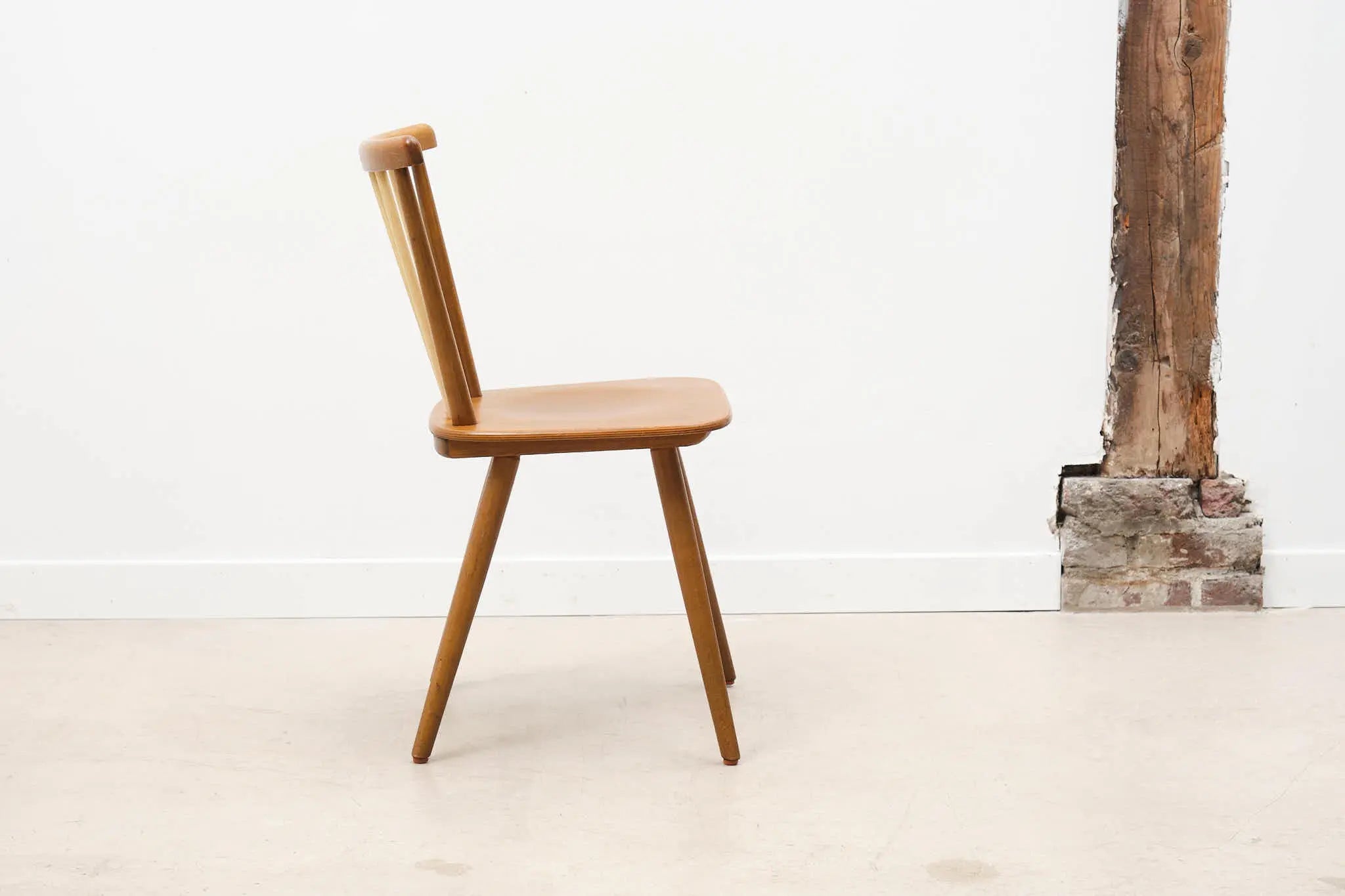 Chaise bistrot scandinave à barreaux chêne Cartel de Belleville