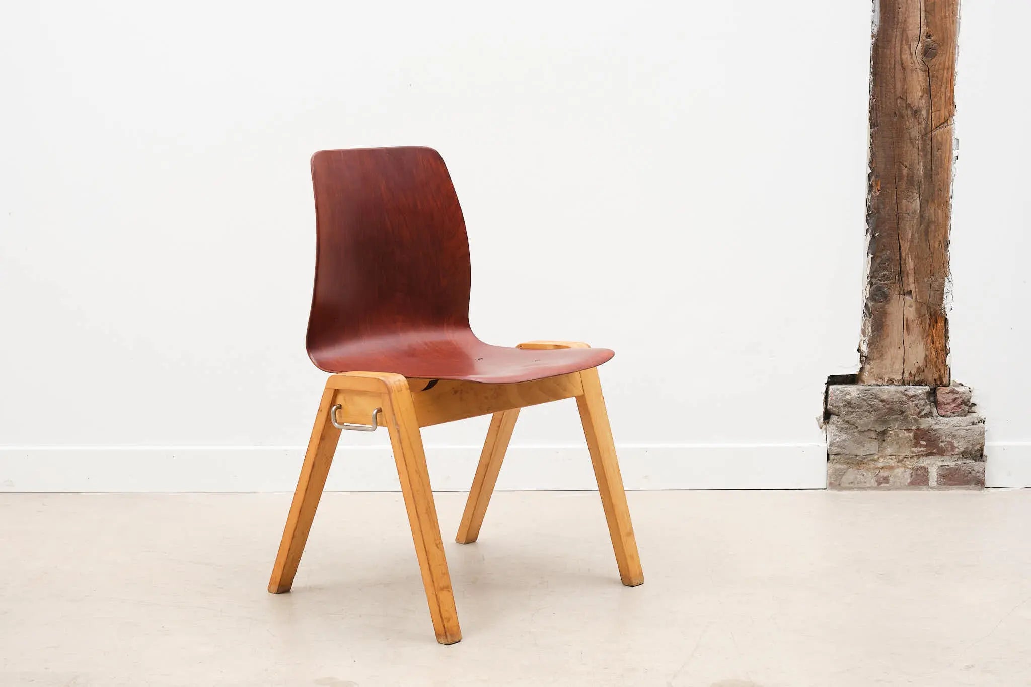 Chaise bistrot pagwood acajou et hêtre Cartel de Belleville