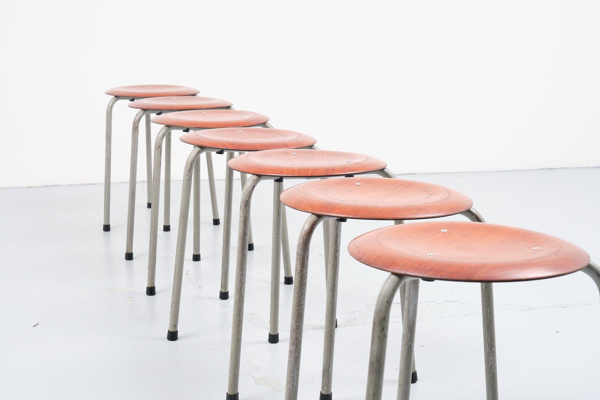 Tabouret pagholz vintage chêne et gris