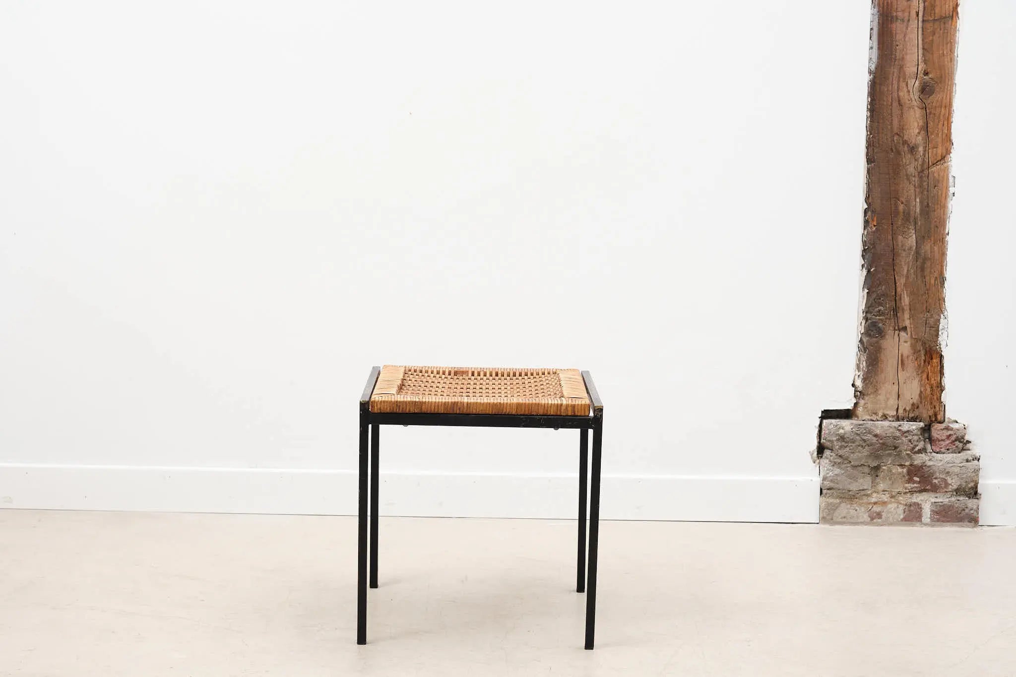Table d'appoint en rotin Cartel de Belleville