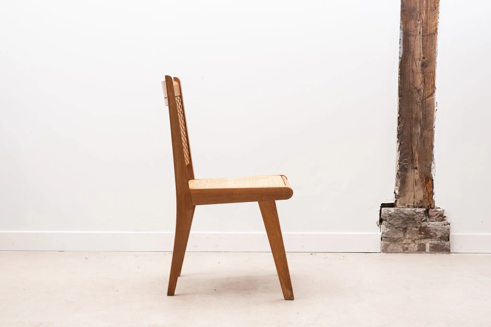 Chaise cannée scandinave chêne Cartel de Belleville