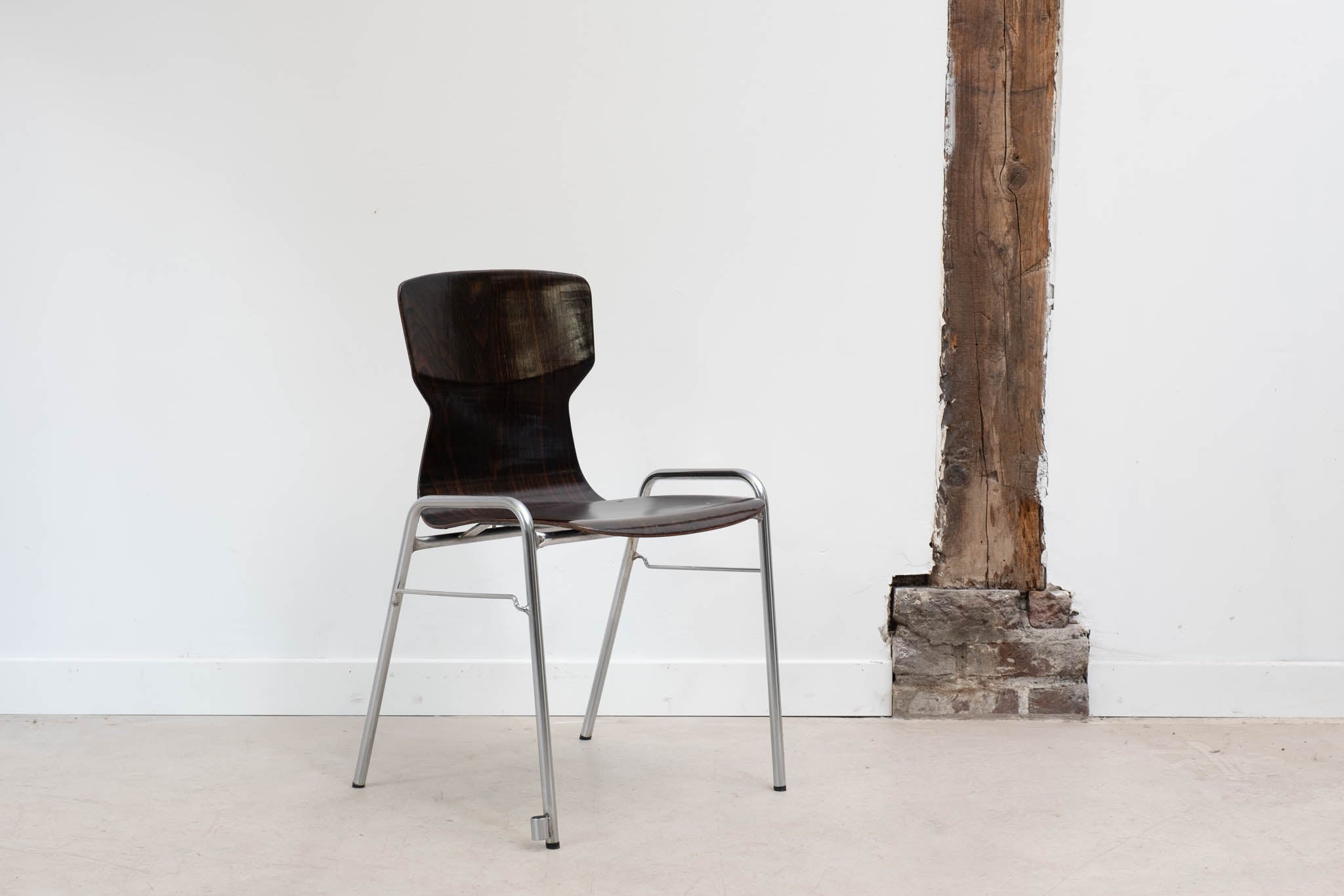 Eromes Fourmi ebony chrome stackable chairs