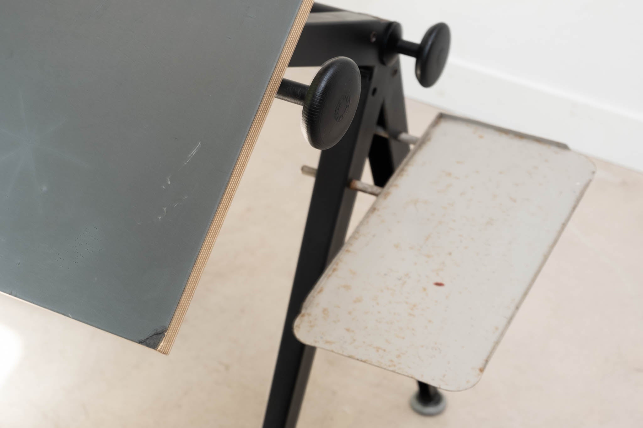 Table à dessin Reply de Friso Kramer et Wim Rietveld