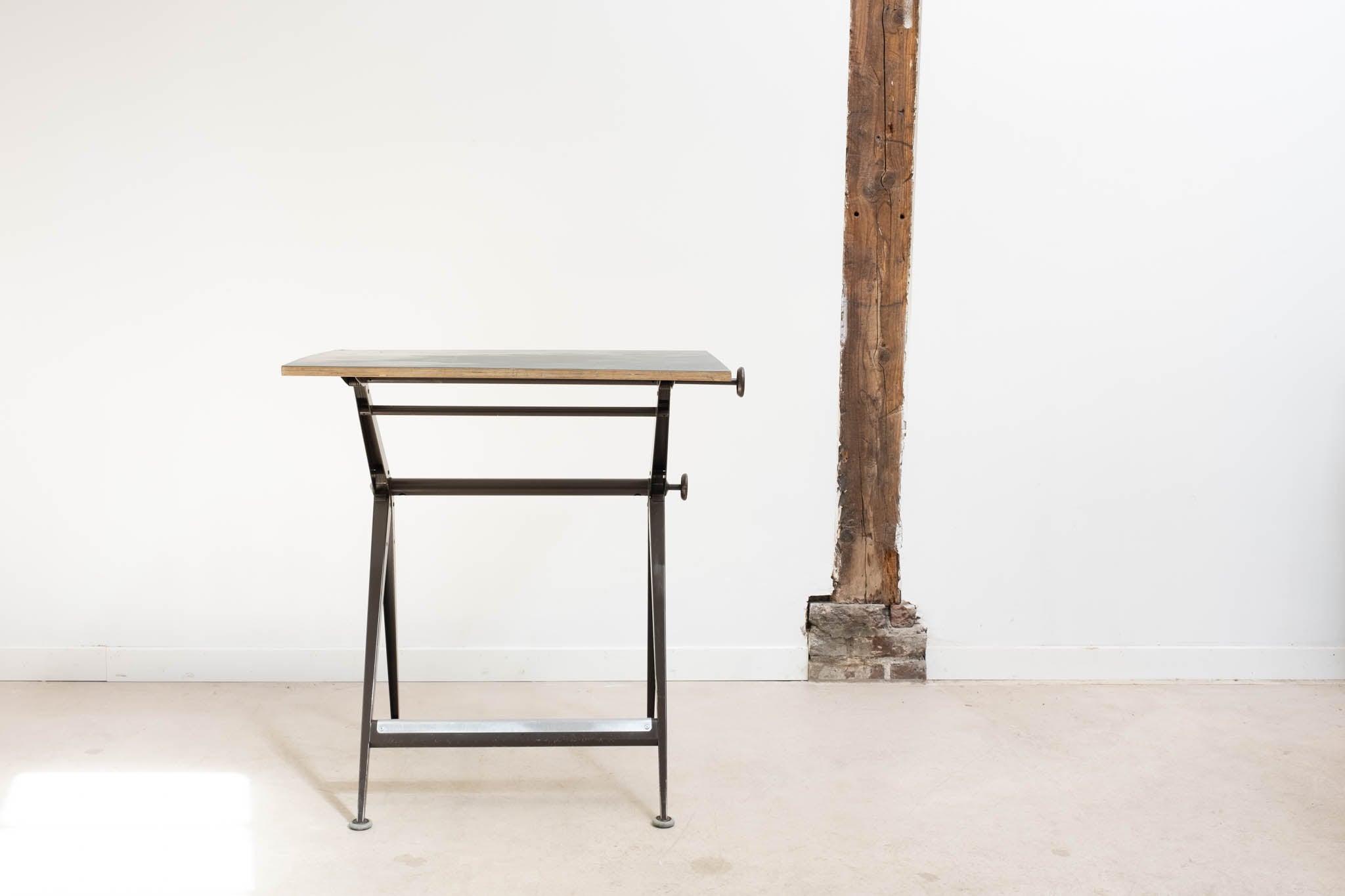 Table à dessin Reply de Friso Kramer et Wim Rietveld