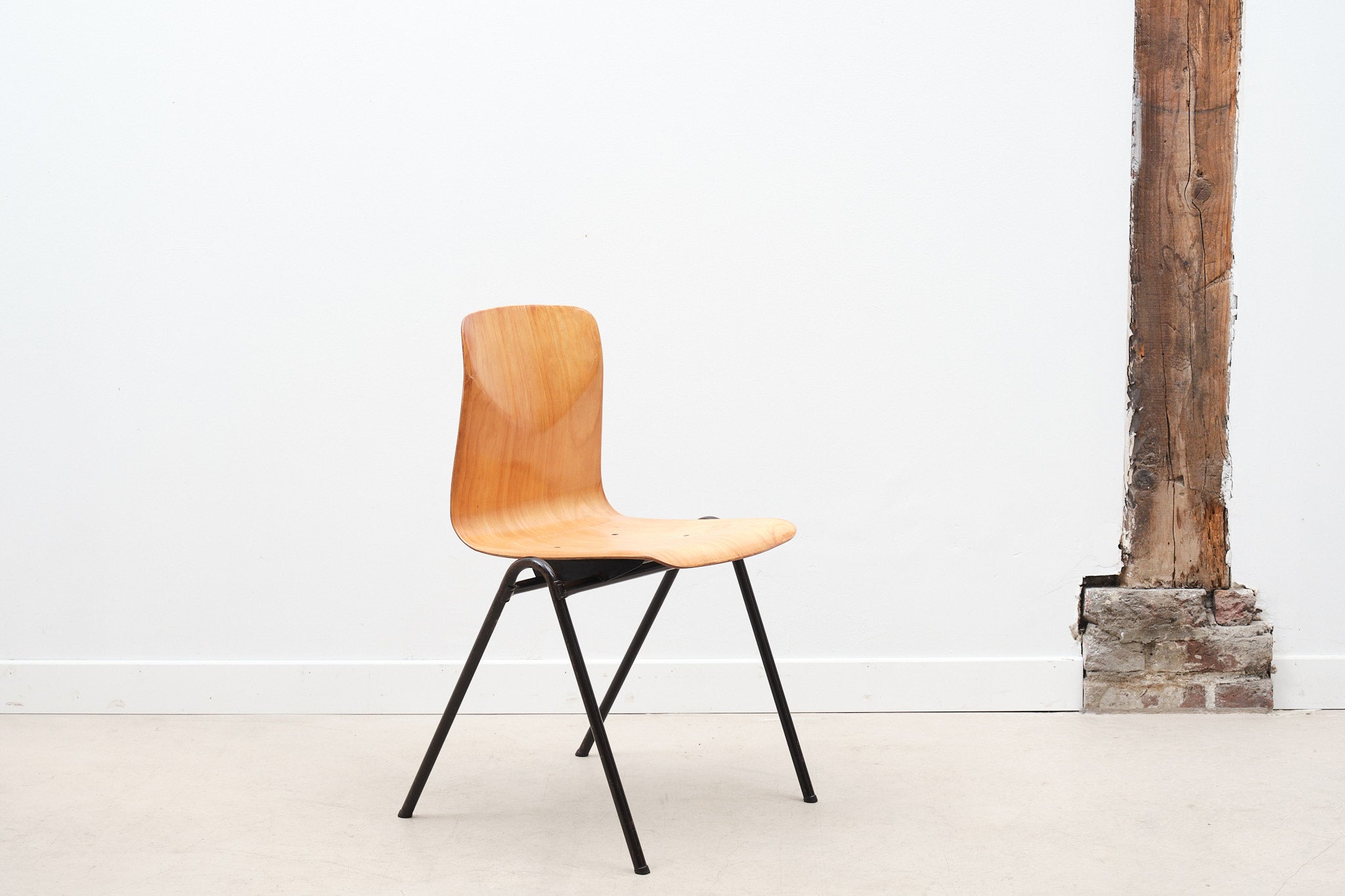 Chaise vintage Galvanitas S25 hêtre et marron