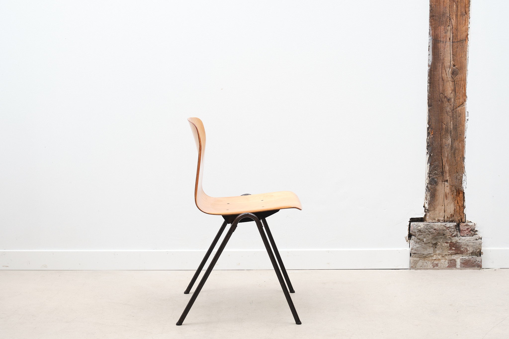 Chaise vintage Galvanitas S25 hêtre et marron