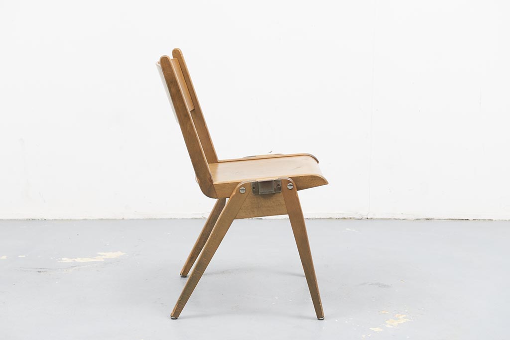 Chaise vintage style Ronald Rainer chêne