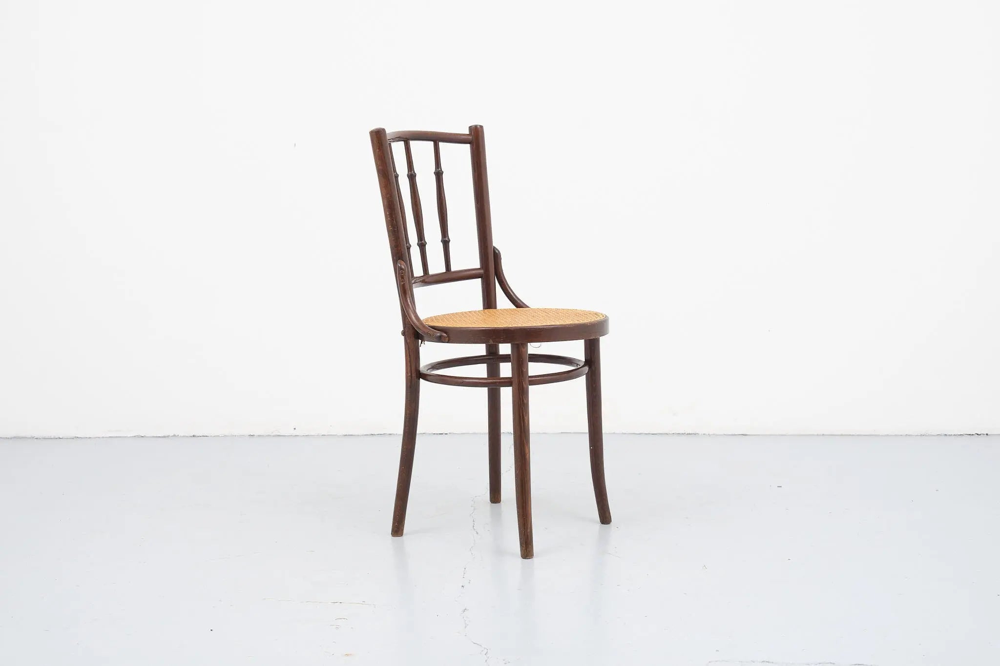 Chaise bistrot bois et cannage Cartel de Belleville