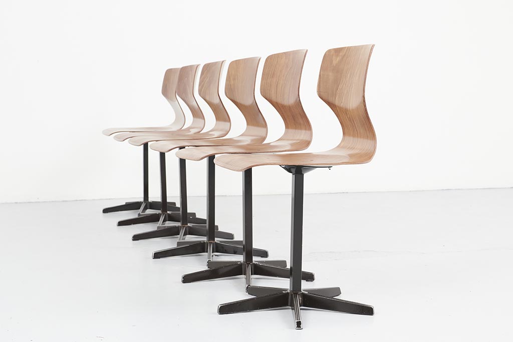 Chaise Galvanitas étoile chêne et noir