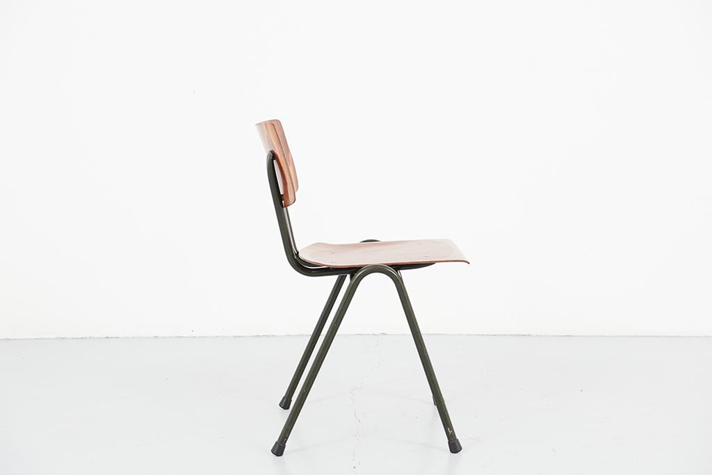 Eromes stackable oak chair
