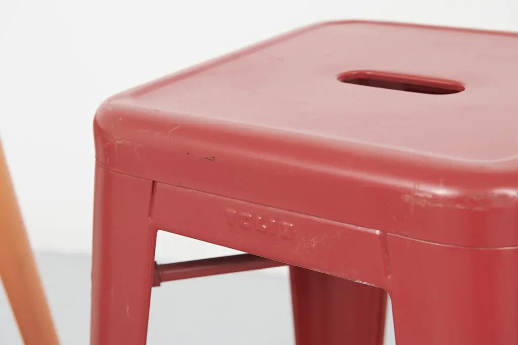 Tabouret vintage Tolix H75 Cartel de Belleville