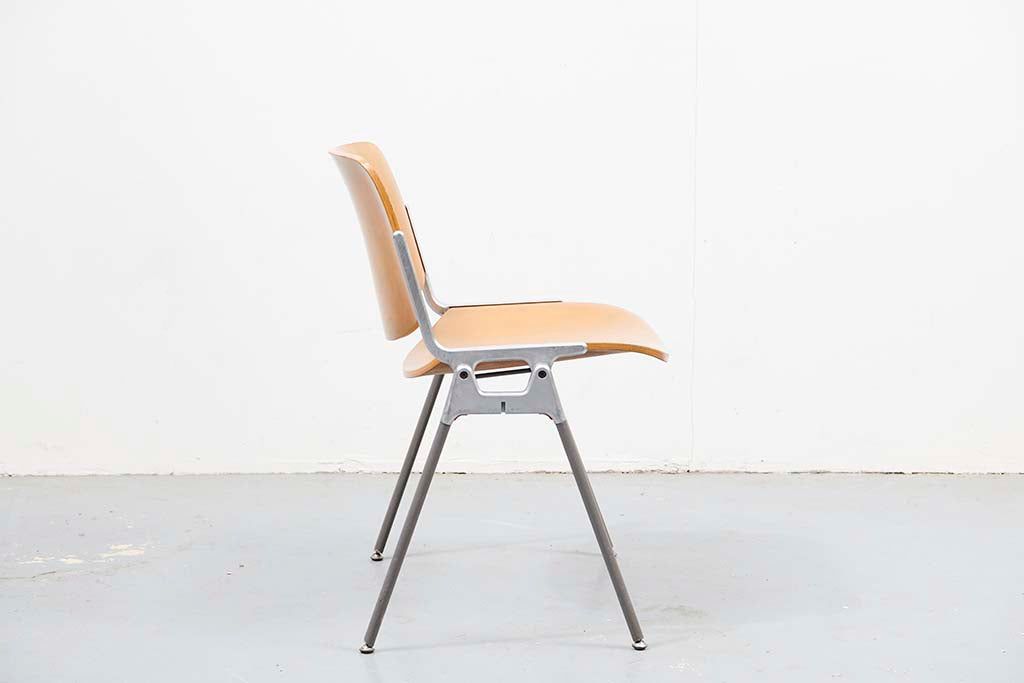 Chaises DSC 106 de G.Piretti pour Castelli - Cartel de Belleville mobilier vintage paris