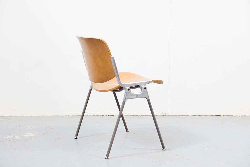 Chaises DSC 106 de G.Piretti pour Castelli - Cartel de Belleville mobilier vintage paris