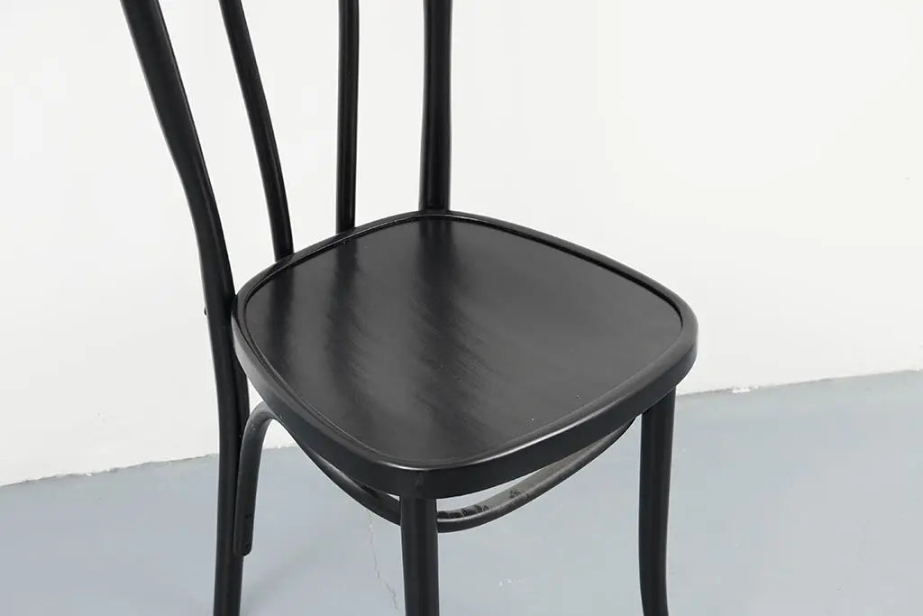 Chaise bistrot style Baumann noir Cartel de Belleville