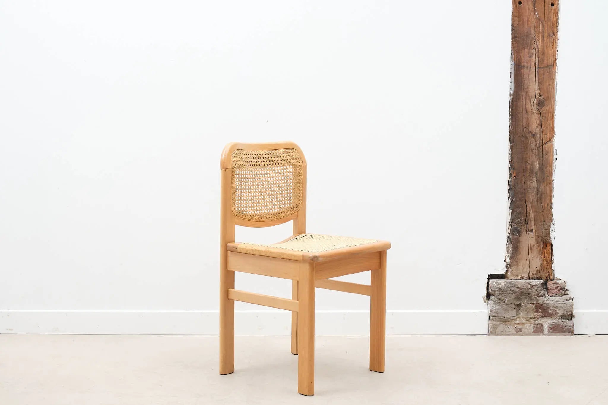 Chaise style scandinave cannage Cartel de Belleville