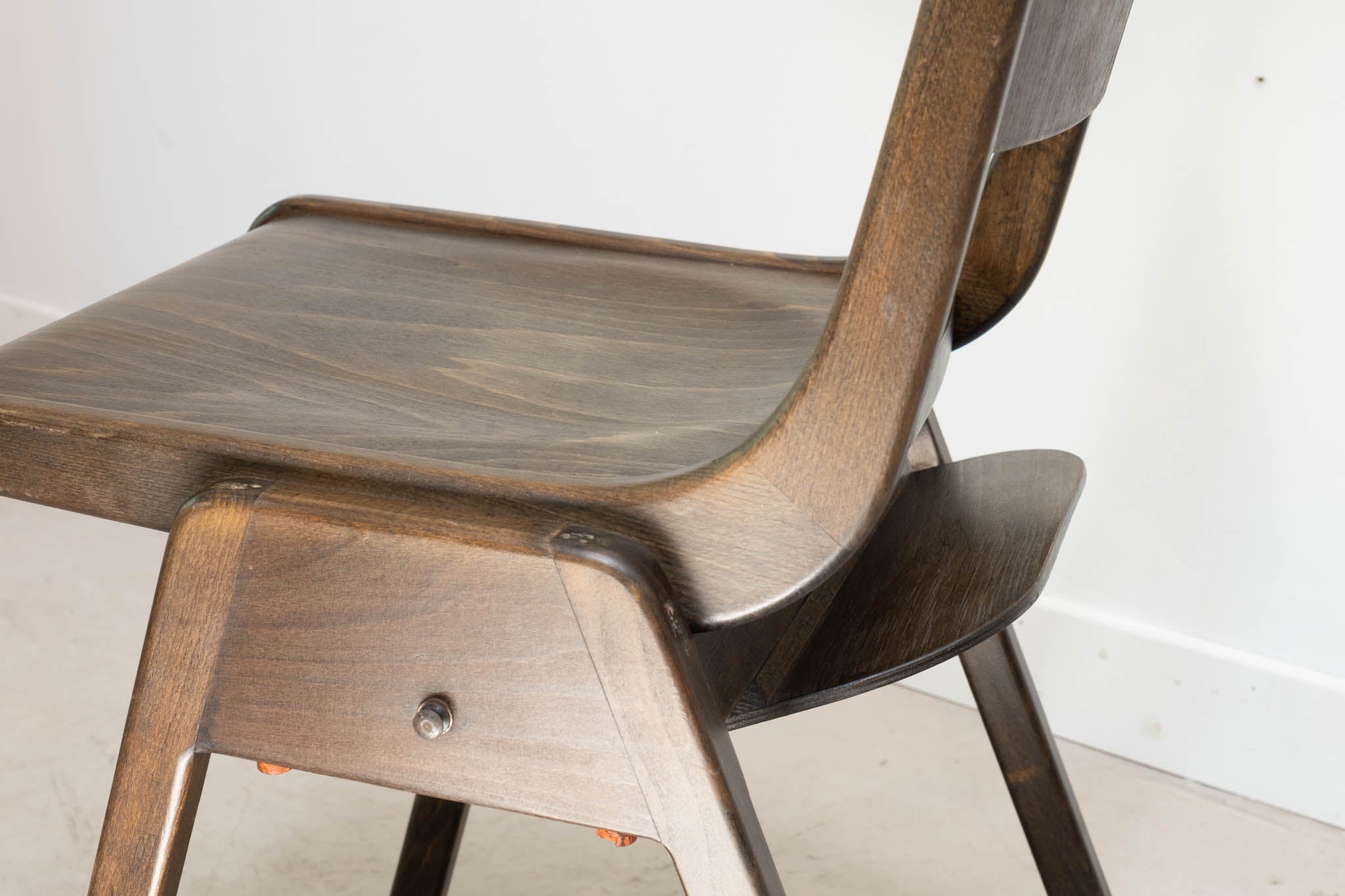 Chaise vintage Pagholz tout bois ébène Cartel de Belleville