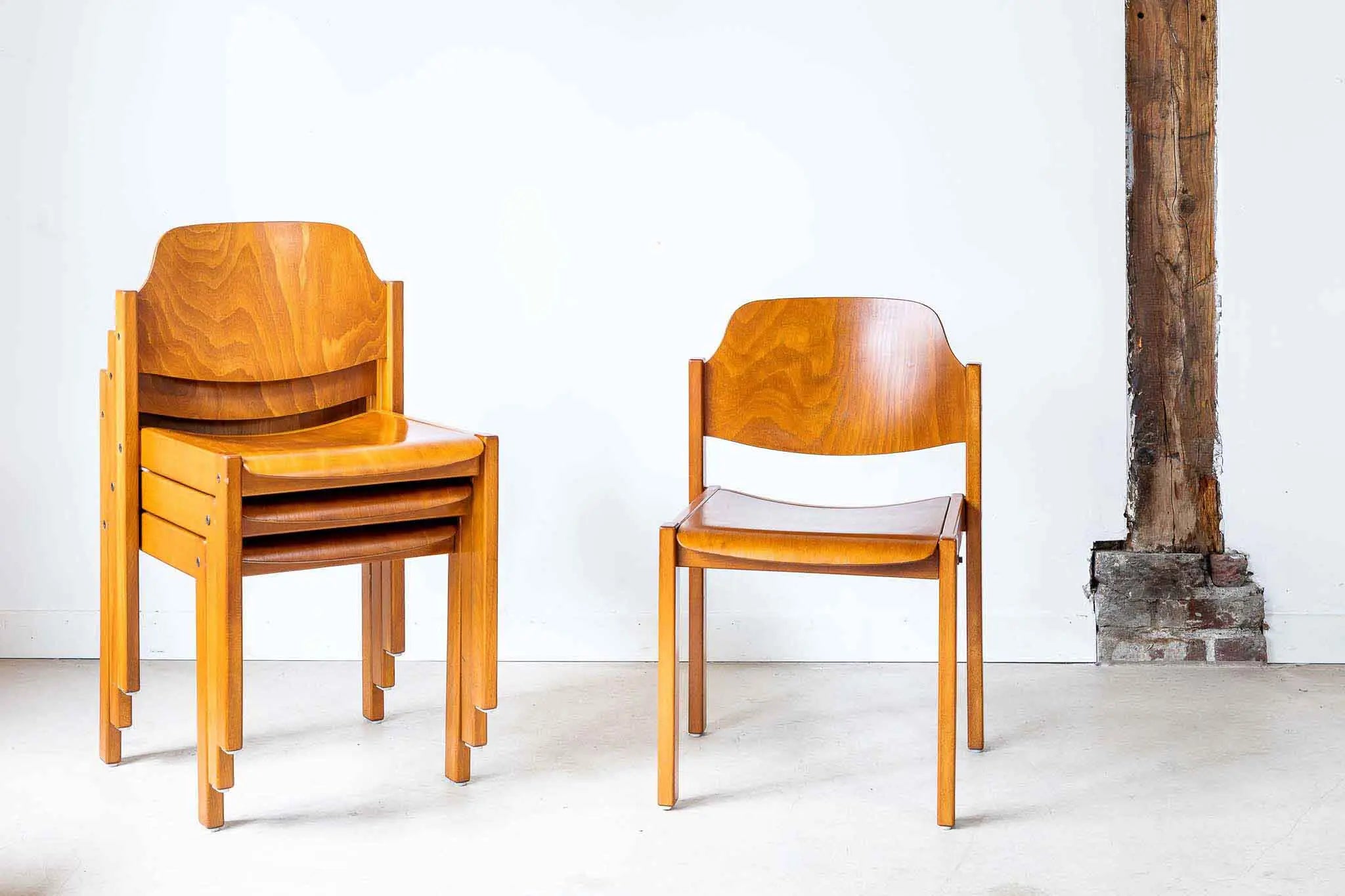Chaise style scandinave caramel Cartel de Belleville