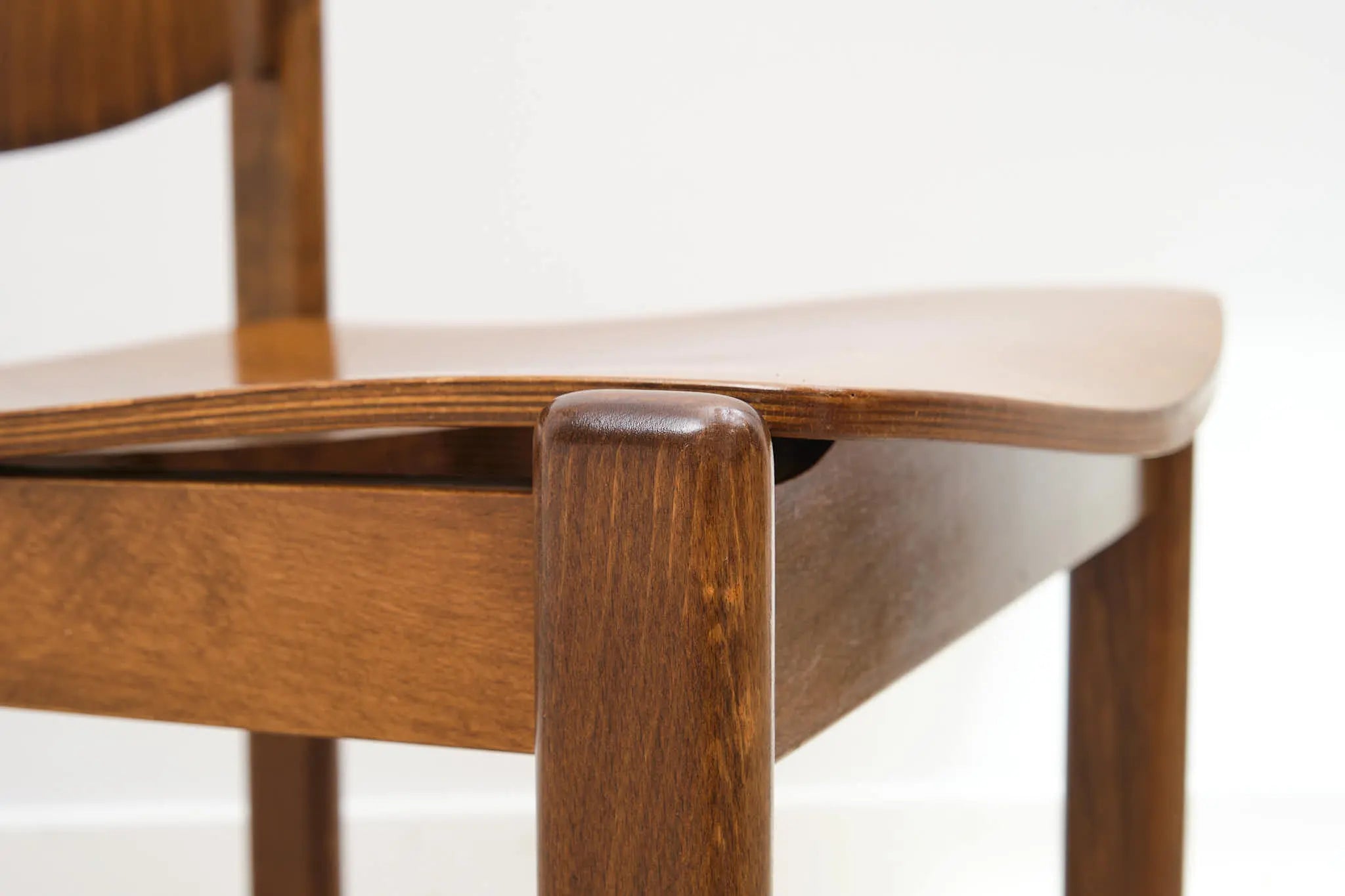 Chaise bois courbé années 70, Allemagne Cartel de Belleville