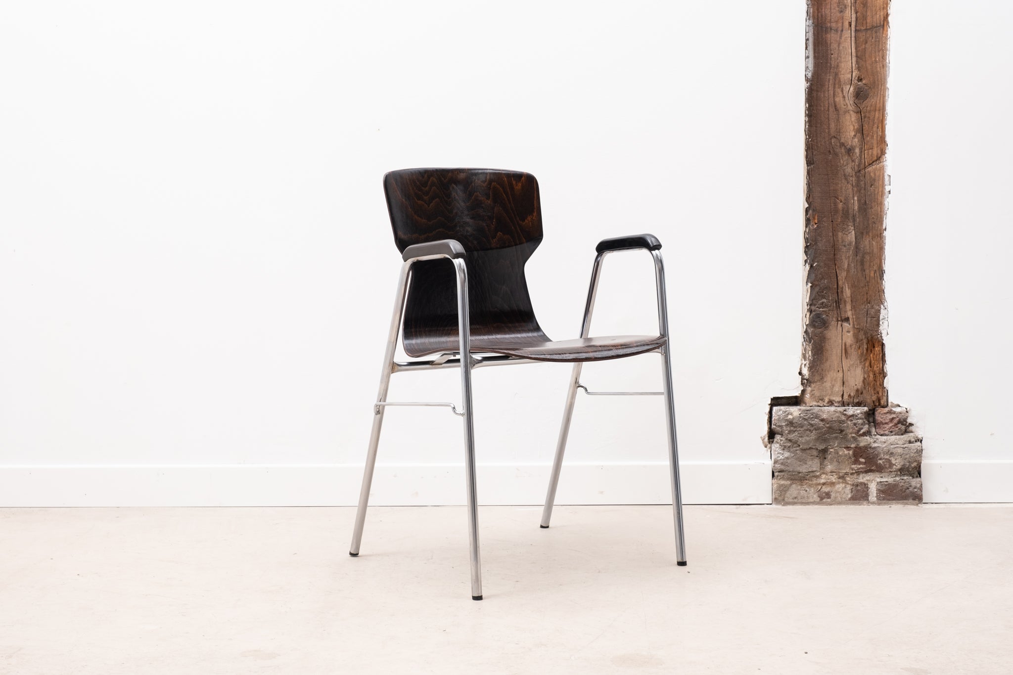 Eromes Fourmi ebony chrome stackable chairs