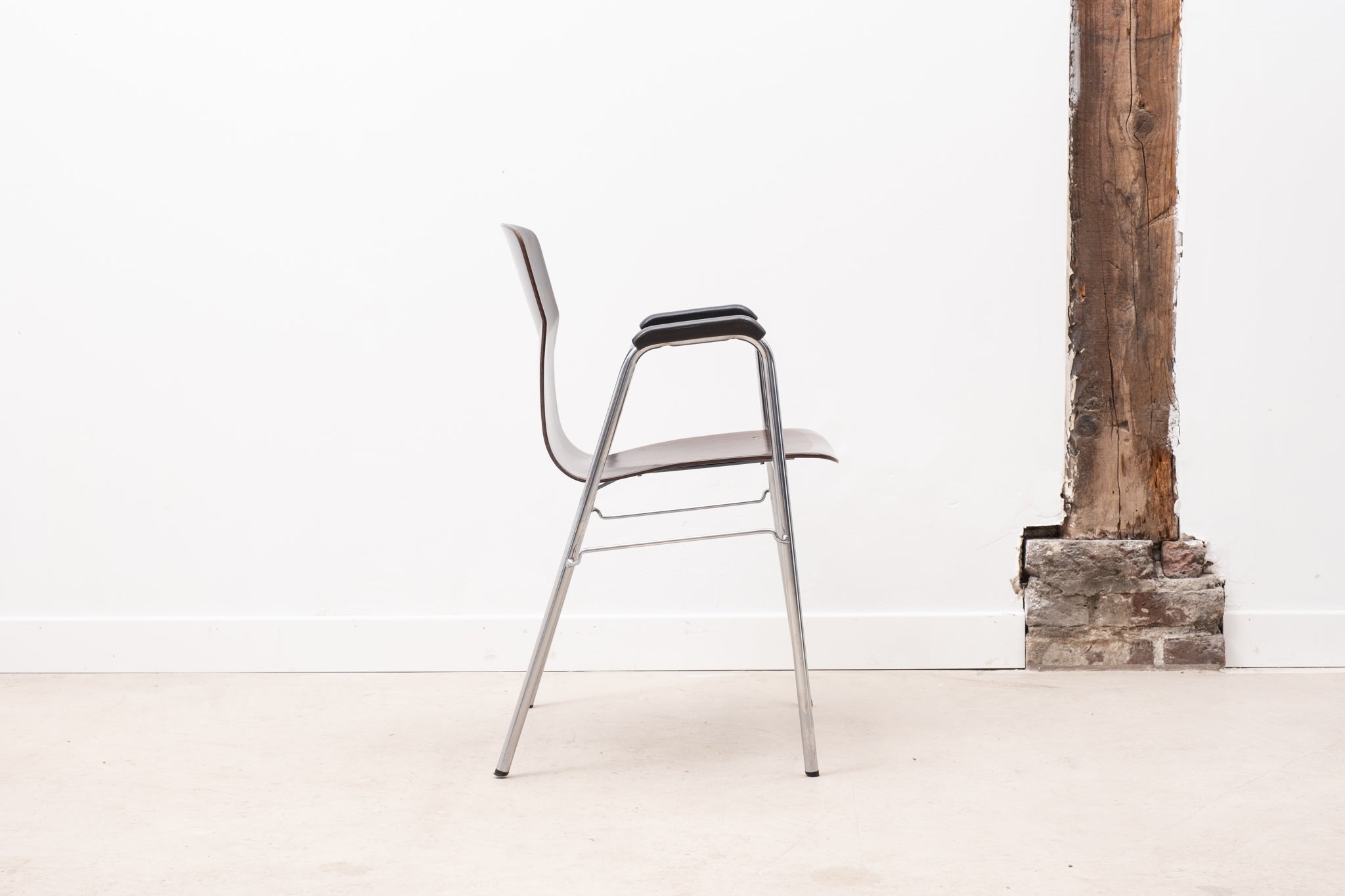 Eromes Fourmi ebony chrome stackable chairs