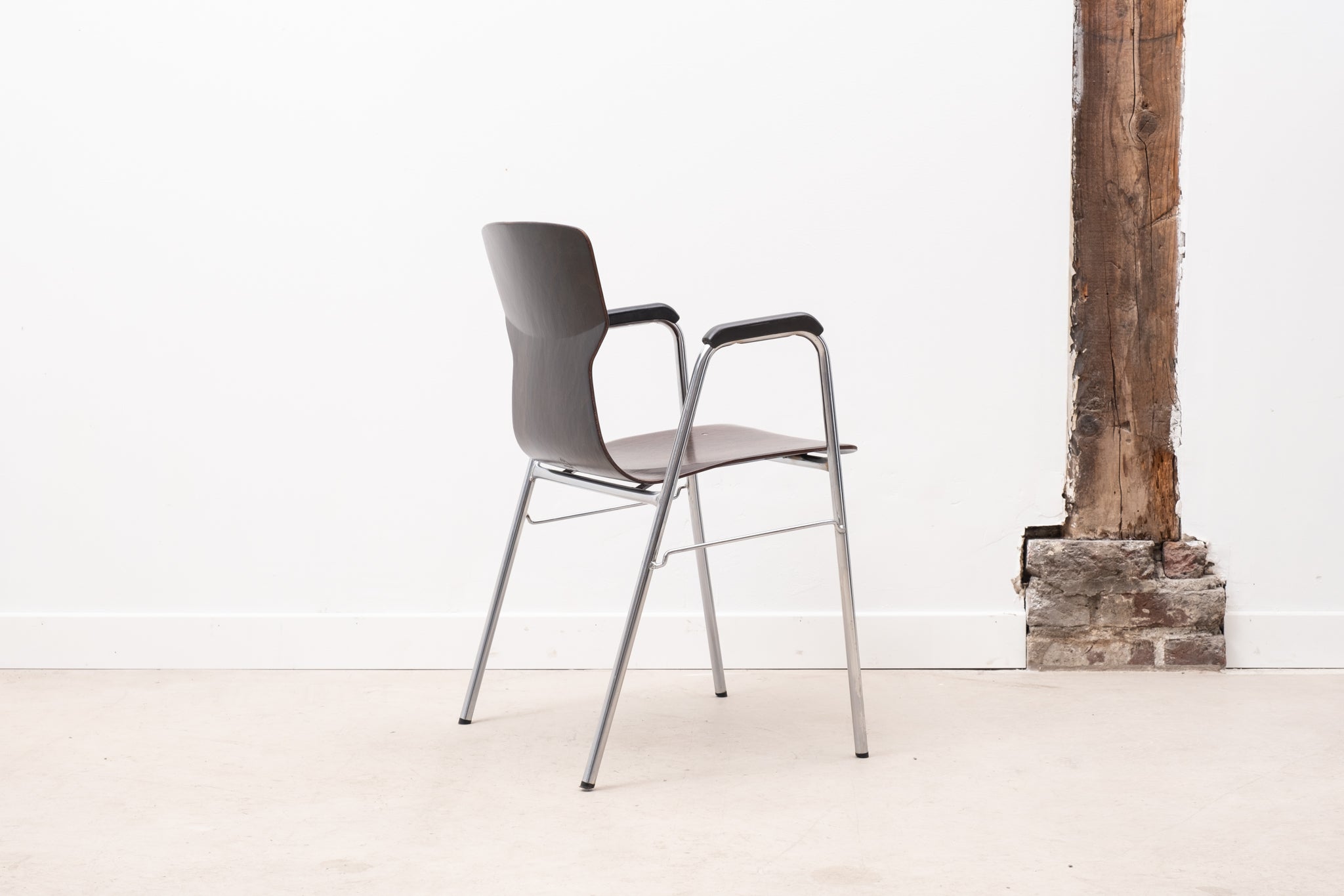 Eromes Fourmi ebony chrome stackable chairs