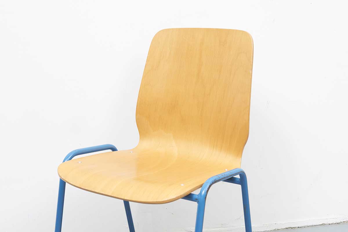 Chaise Presikhaaf Chêne / bleu - Cartel de Belleville mobilier vintage paris