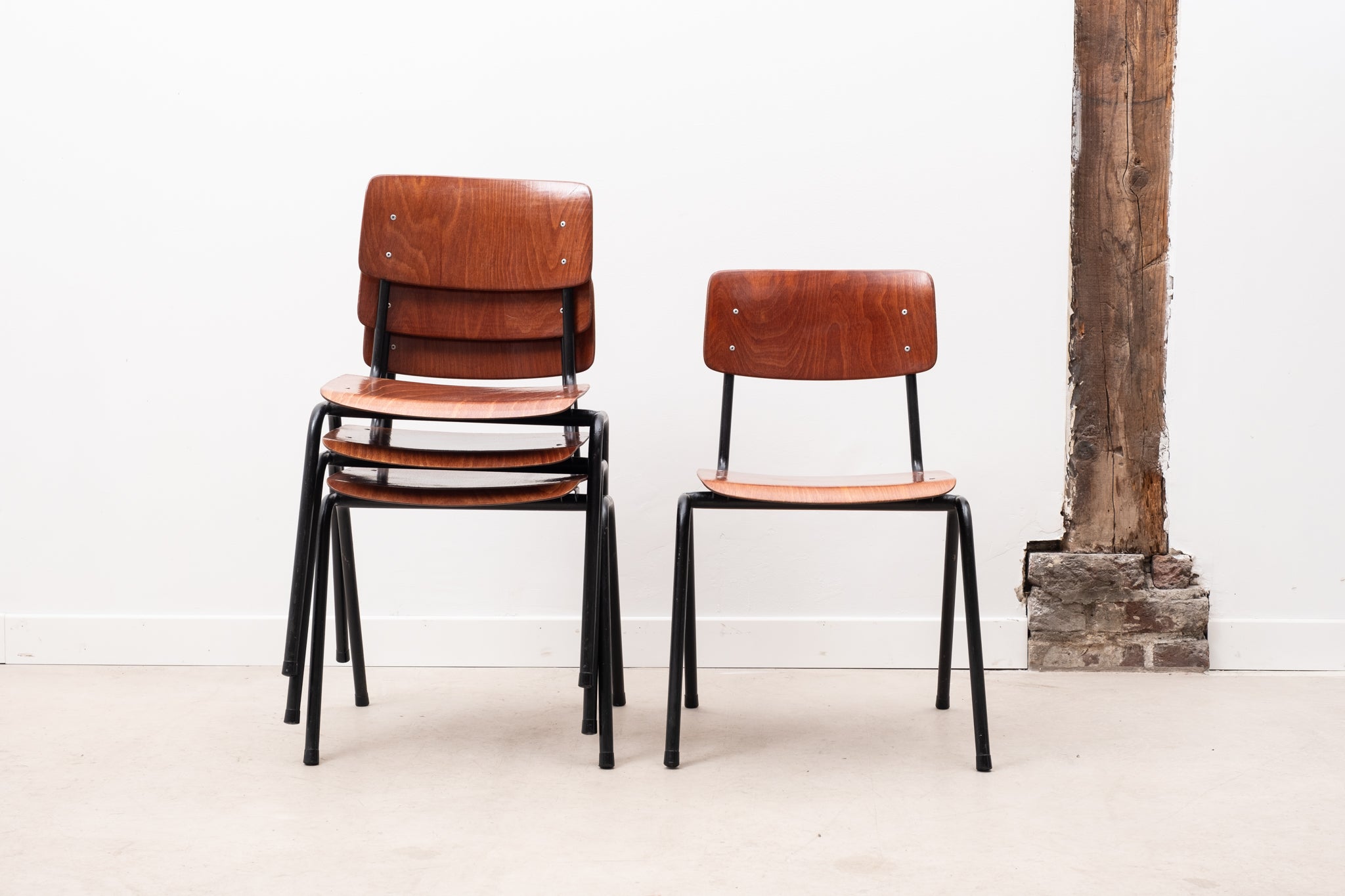 Chaise chêne et noir