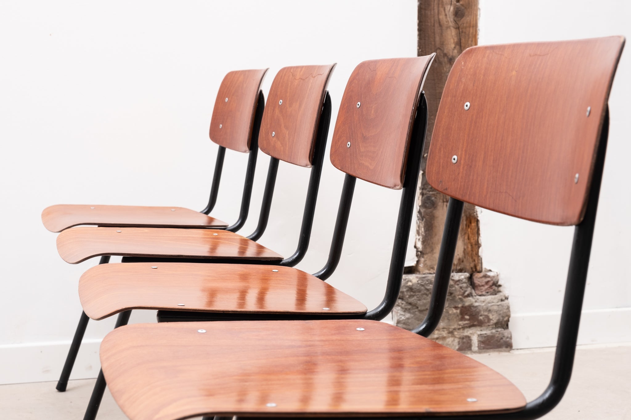 Chaise chêne et noir