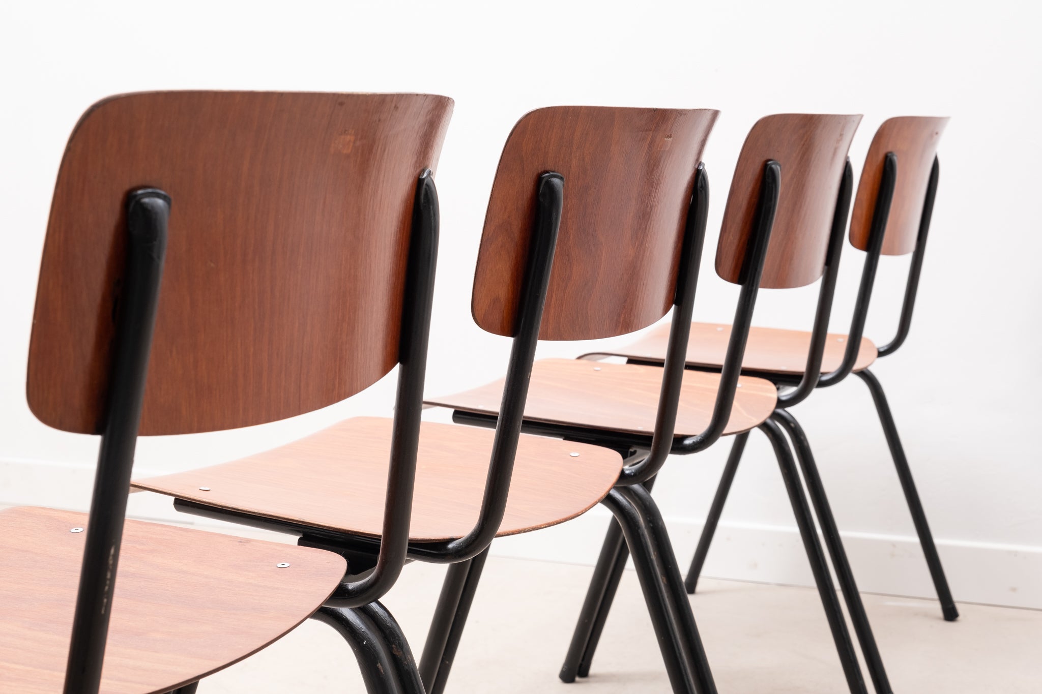 Chaise chêne et noir