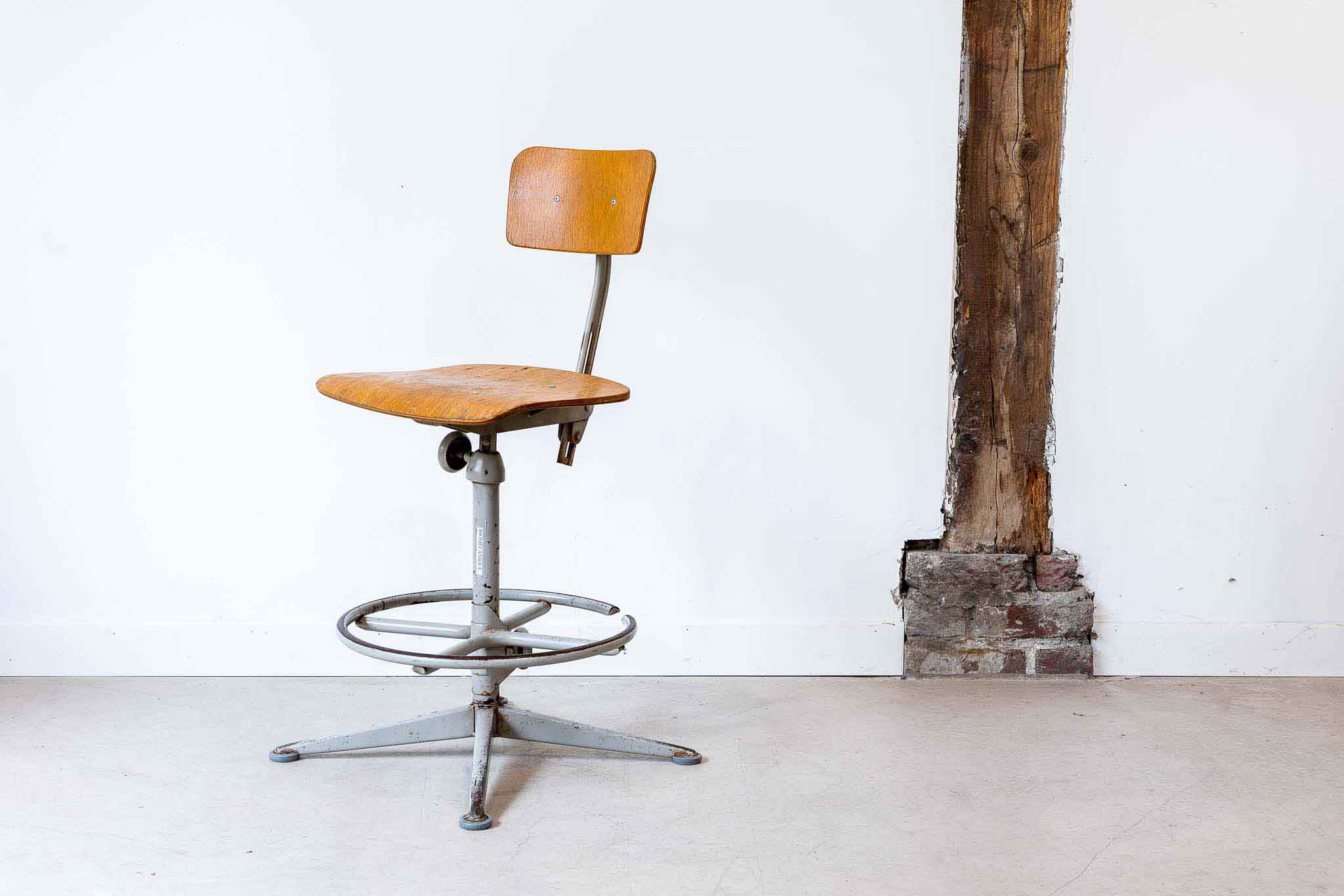 Chaise d'atelier Friso Kramer Cartel de Belleville