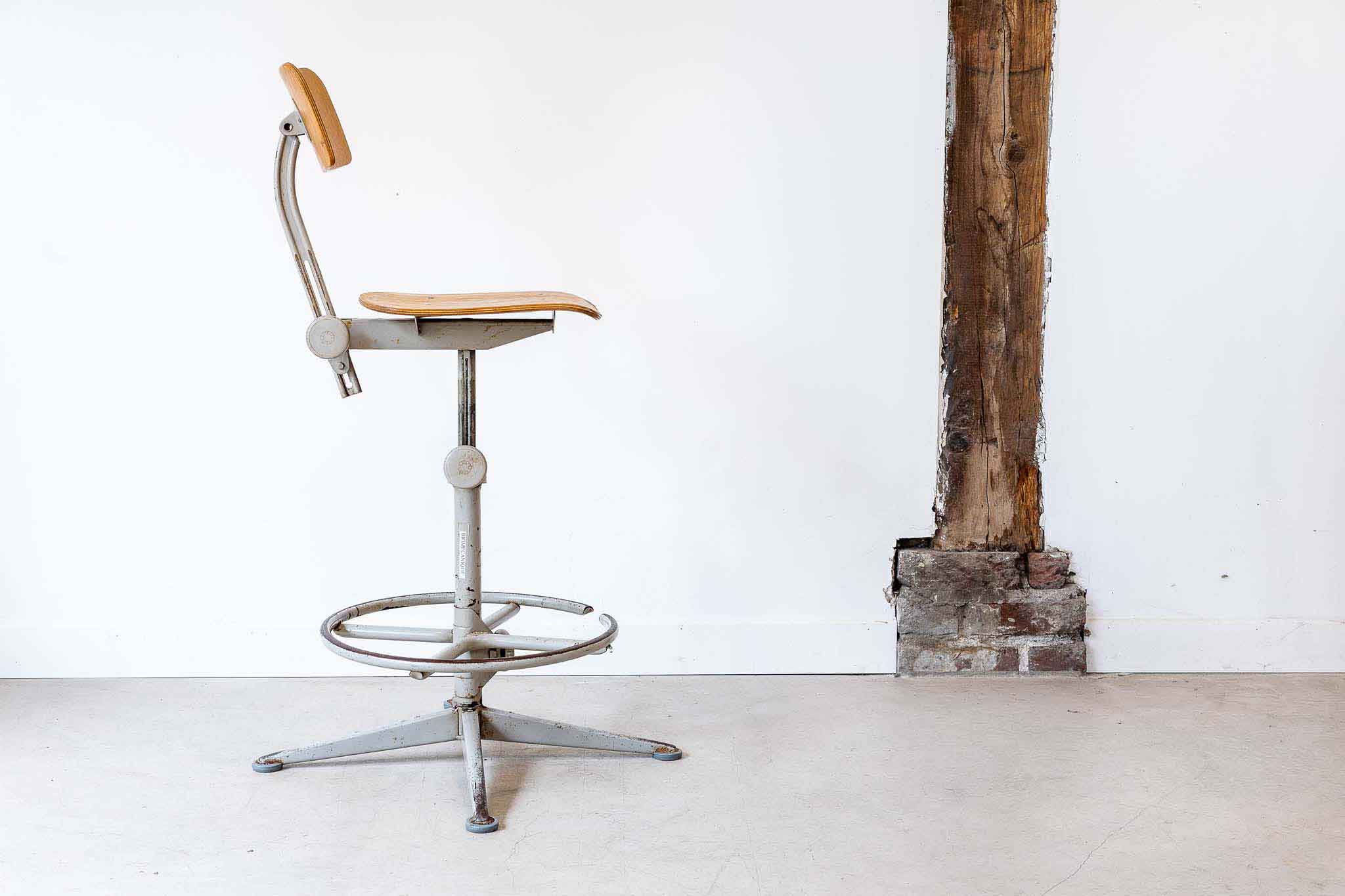 Chaise d'atelier Friso Kramer Cartel de Belleville