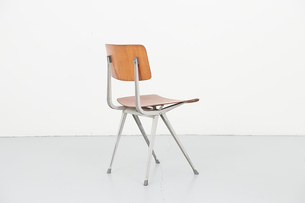 Chaises "Result" Friso Kramer chêne / gris clair en pagwood Cartel de Belleville