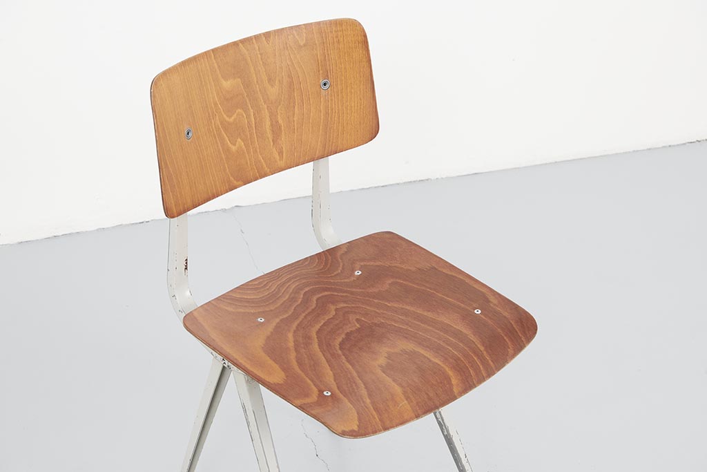 Chaises "Result" Friso Kramer chêne / gris clair en pagwood Cartel de Belleville