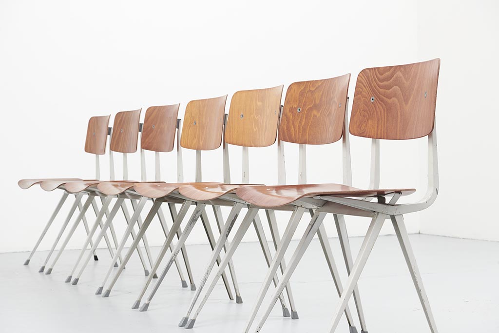 Chaises "Result" Friso Kramer chêne / gris clair en pagwood Cartel de Belleville