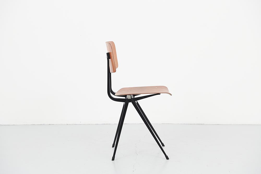 Chaise vintage Friso Kramer Result chêne et noir