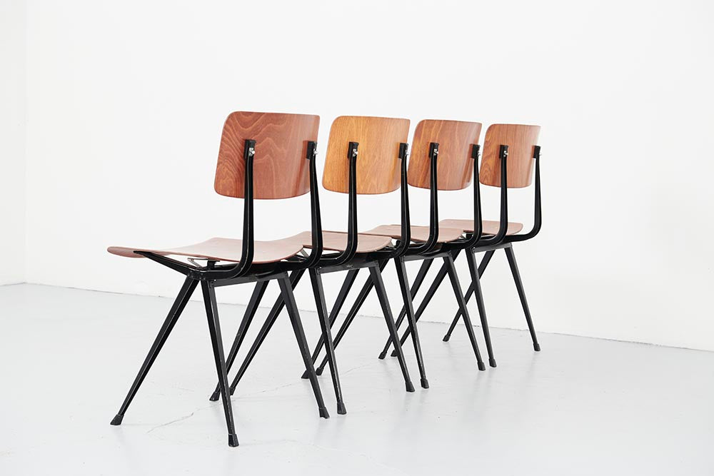 Chaise vintage Friso Kramer Result chêne et noir