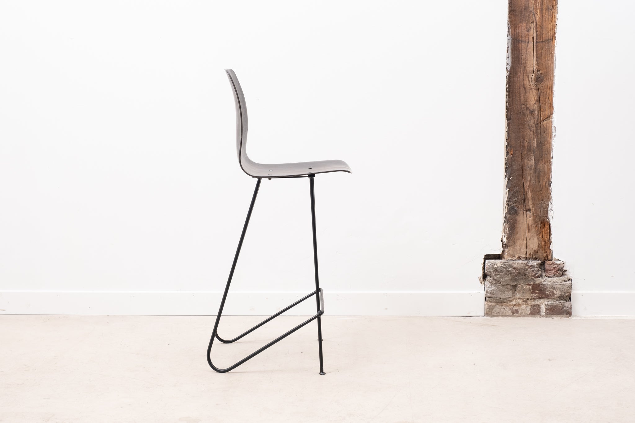 Chaise haute ébène et noir