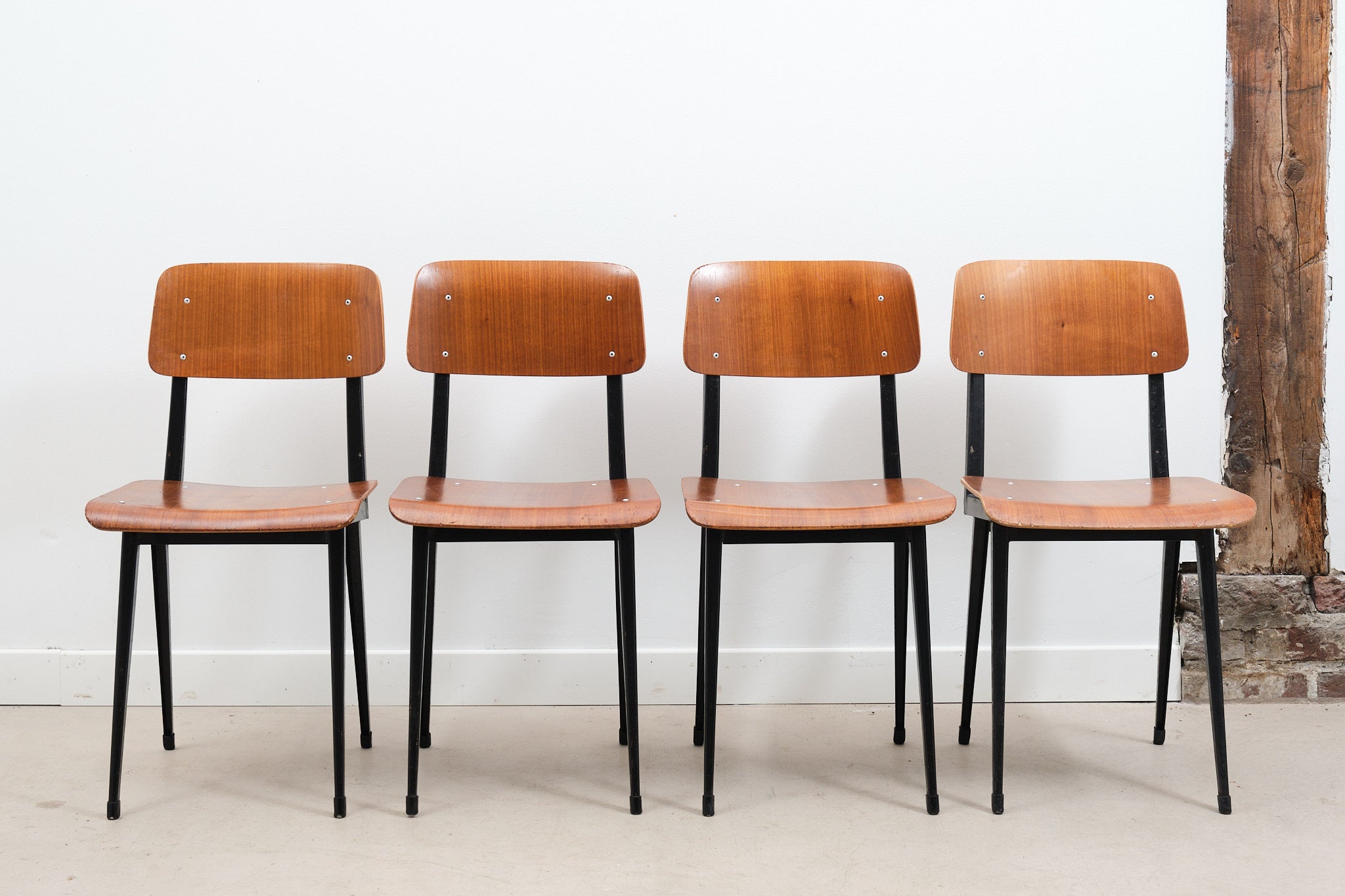 Chaise style Marko 101 chêne / gris