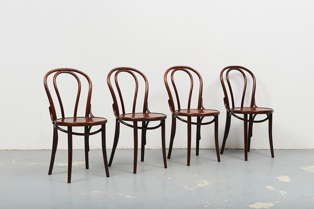 Chaise bistrot style Thonet n°18 chêne foncé