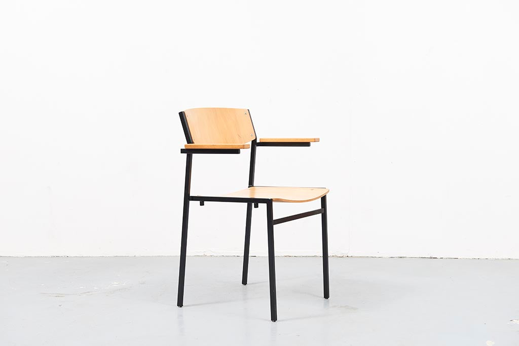 Chaises Gijs van der Sluis accoudoirs - Cartel de Belleville mobilier vintage paris