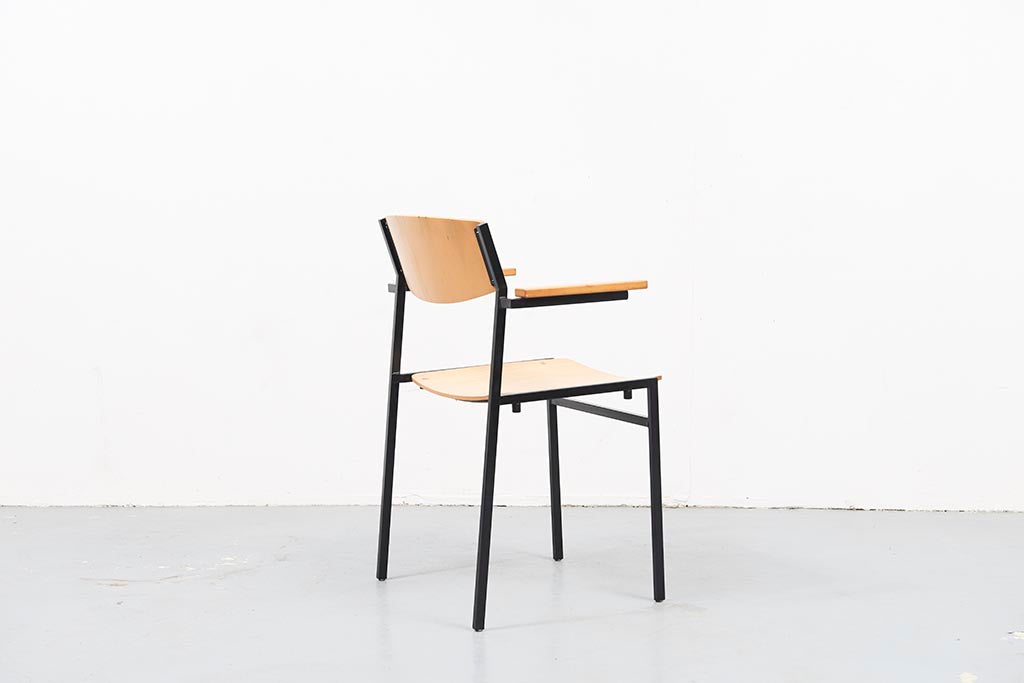 Chaises Gijs van der Sluis accoudoirs - Cartel de Belleville mobilier vintage paris