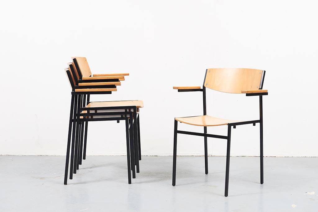 Chaises Gijs van der Sluis accoudoirs - Cartel de Belleville mobilier vintage paris