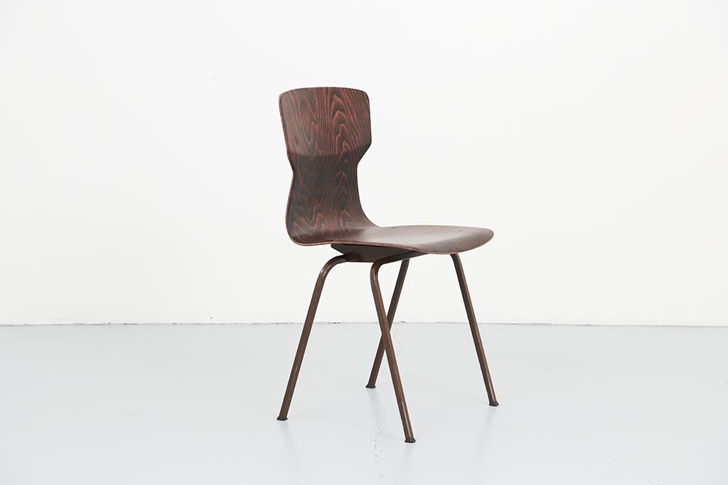 Chaise vintage Eromes E5 ébène et marron Cartel de Belleville